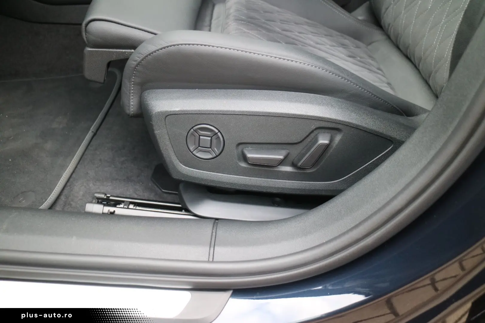 AUDI A5 Avant 2.0TFSI Quattro-S-Line-ACC