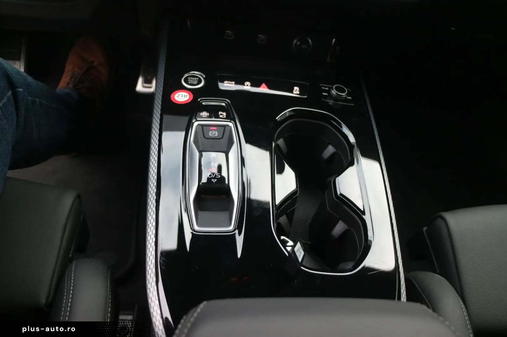 AUDI A5 Avant 2.0TFSI Quattro-S-Line-ACC