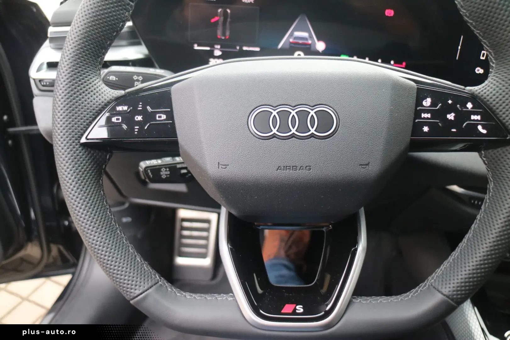 AUDI A5 Avant 2.0TFSI Quattro-S-Line-ACC
