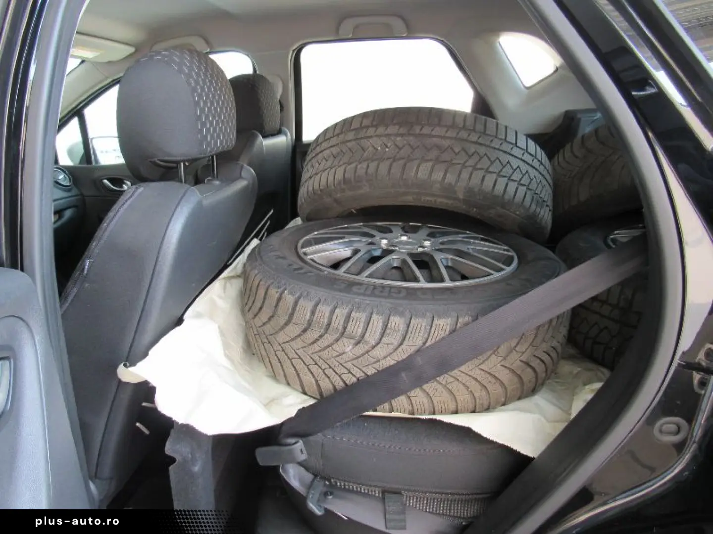 RENAULT CAPTUR TCe 90 Intens