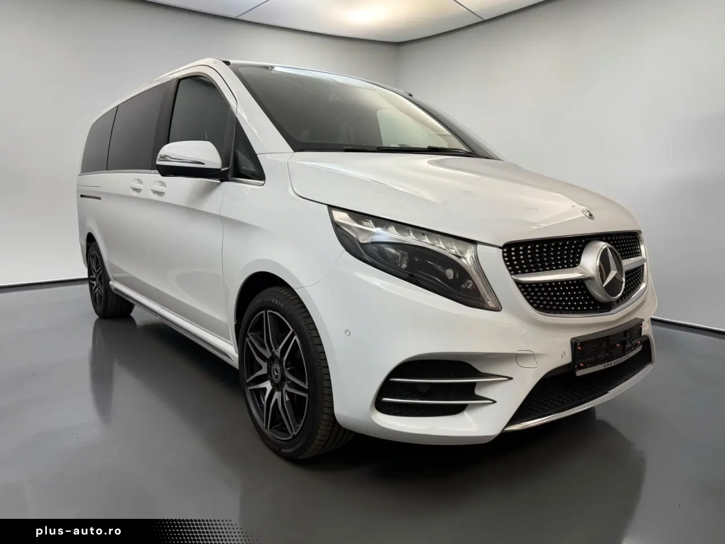 MERCEDES-BENZ V 300d 4M AMG LINE LANG AIRMATIC ACC 8-SITZE