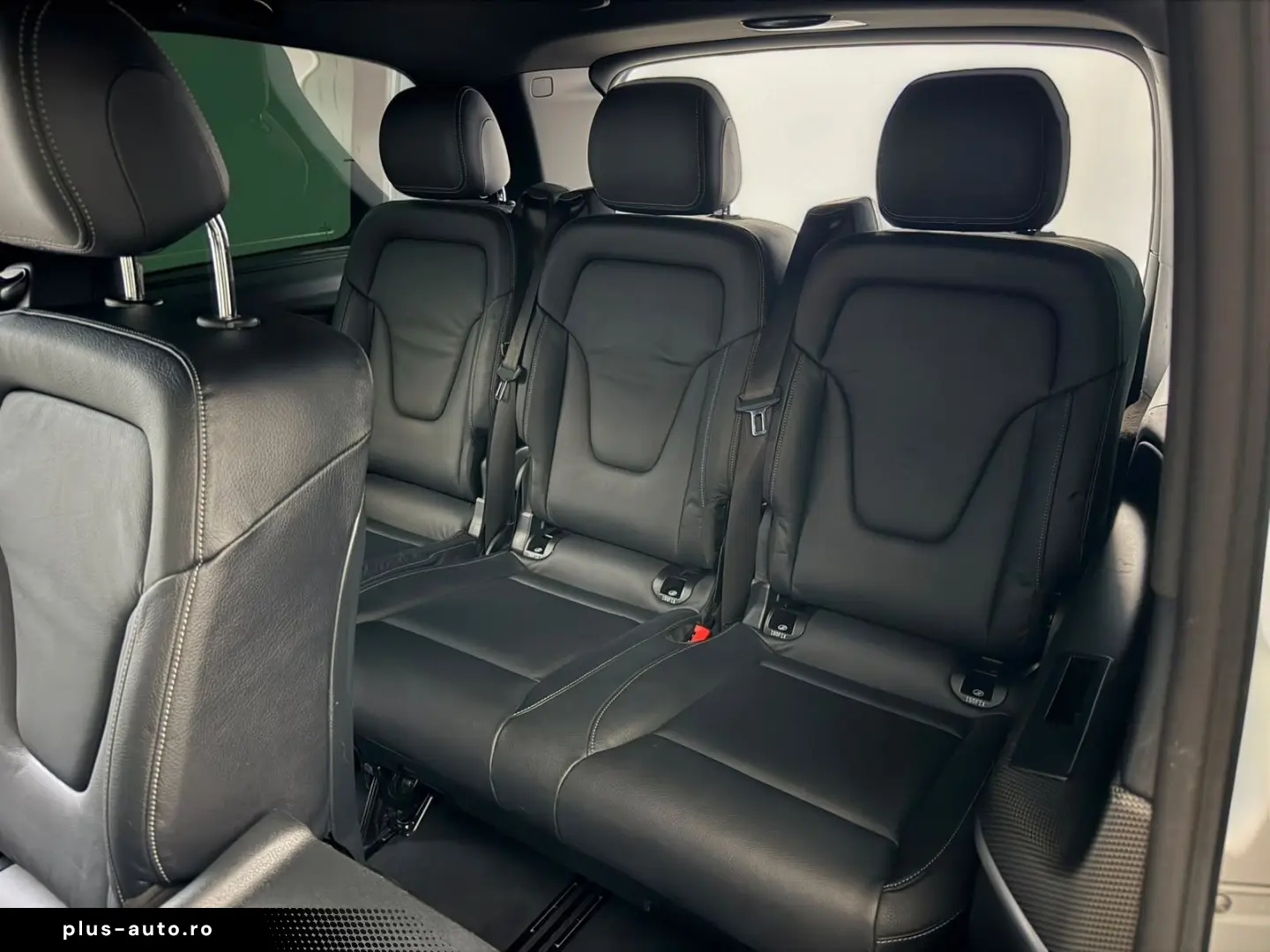 MERCEDES-BENZ V 300d 4M AMG LINE LANG AIRMATIC ACC 8-SITZE
