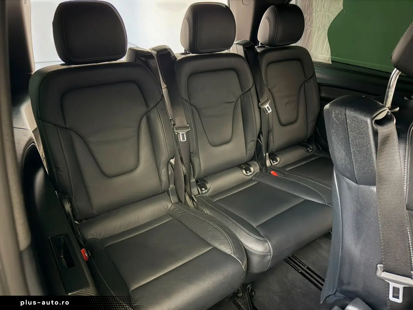 MERCEDES-BENZ V 300d 4M AMG LINE LANG AIRMATIC ACC 8-SITZE