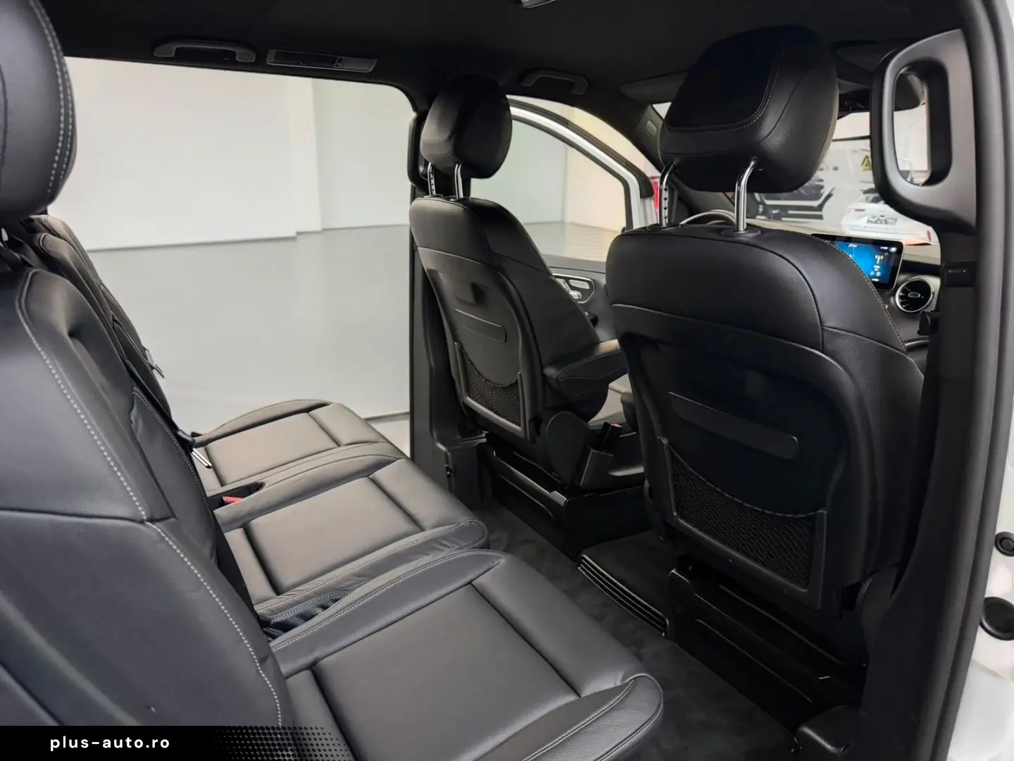 MERCEDES-BENZ V 300d 4M AMG LINE LANG AIRMATIC ACC 8-SITZE
