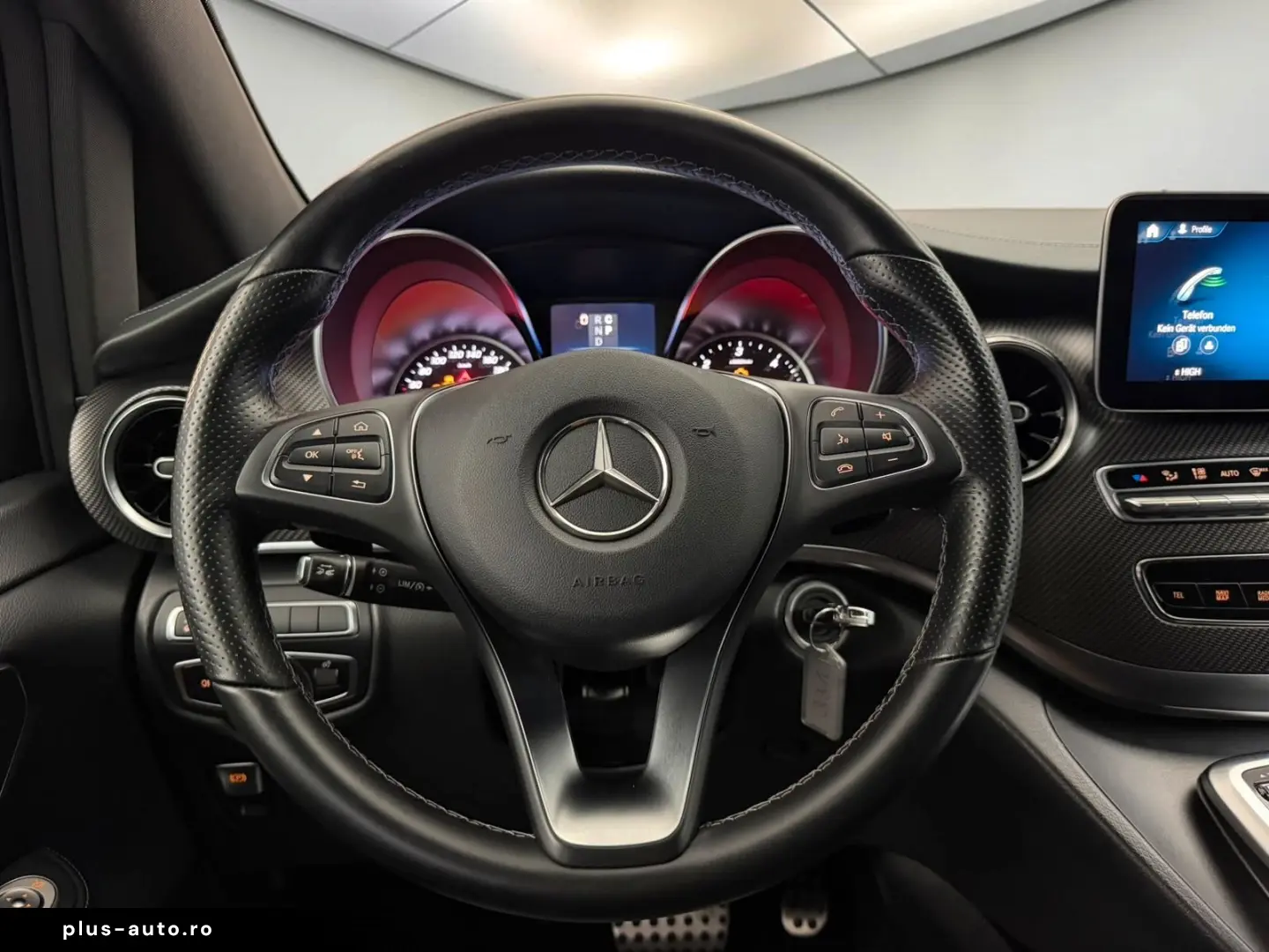 MERCEDES-BENZ V 300d 4M AMG LINE LANG AIRMATIC ACC 8-SITZE