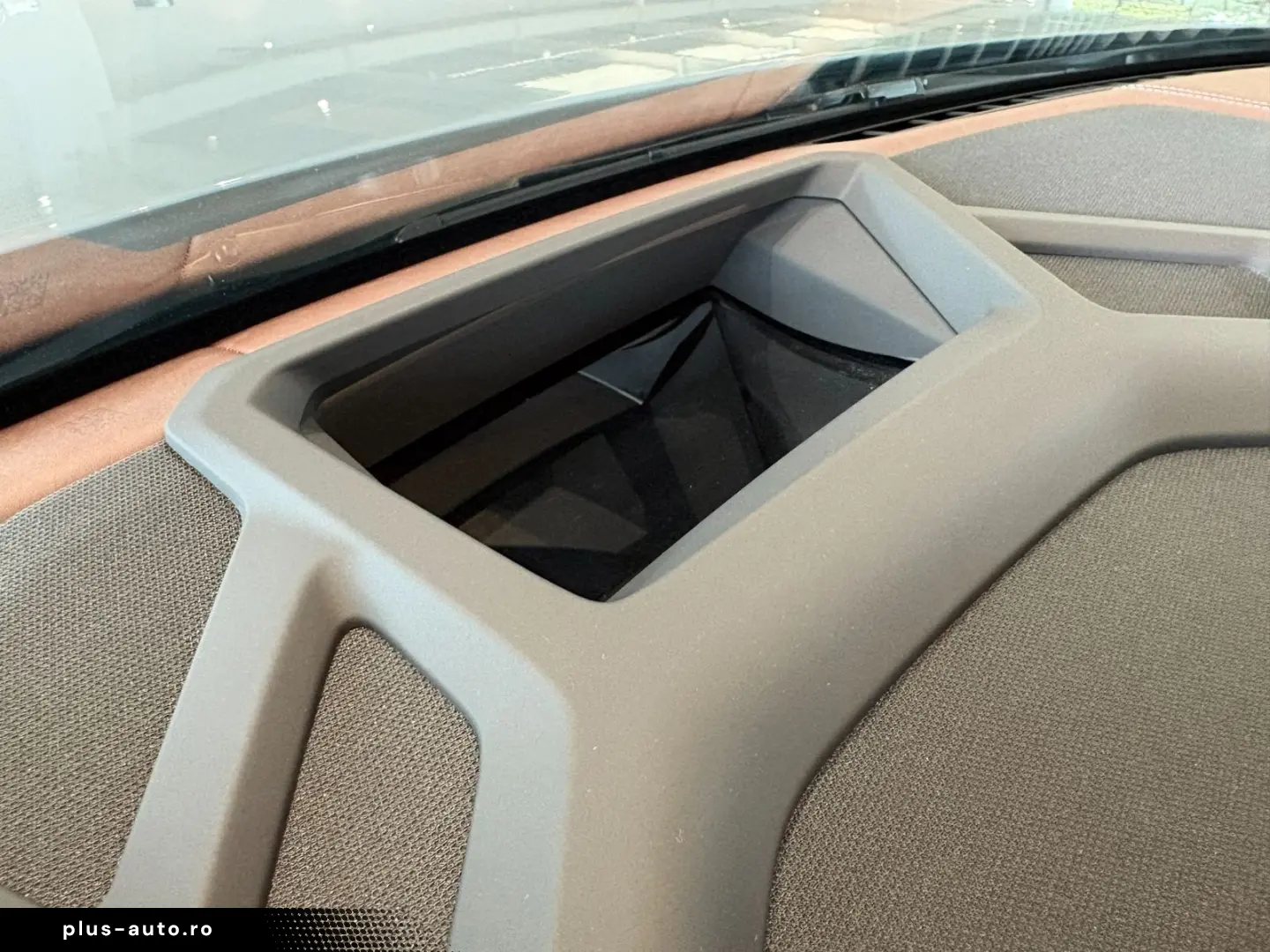 BMW XM Label
