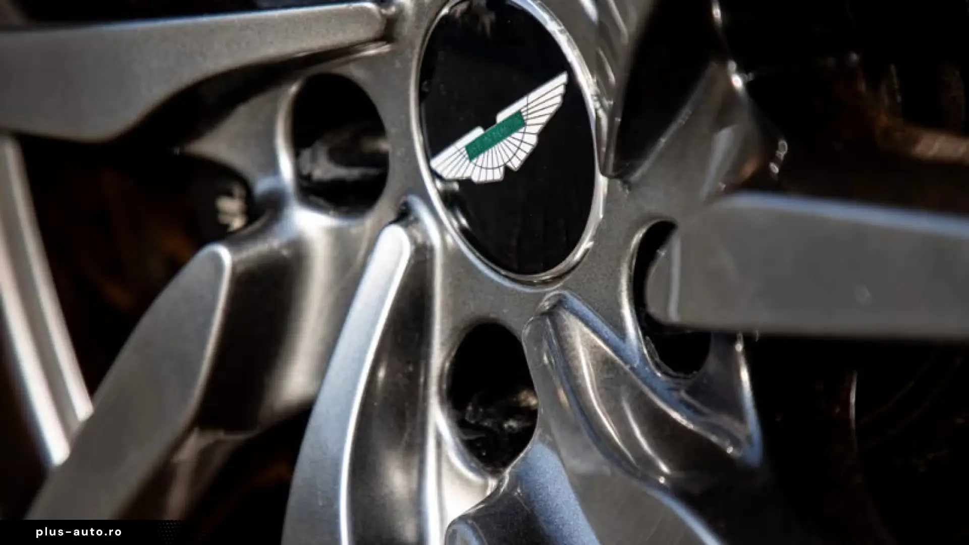 Aston Martin DB11 4.0 V8