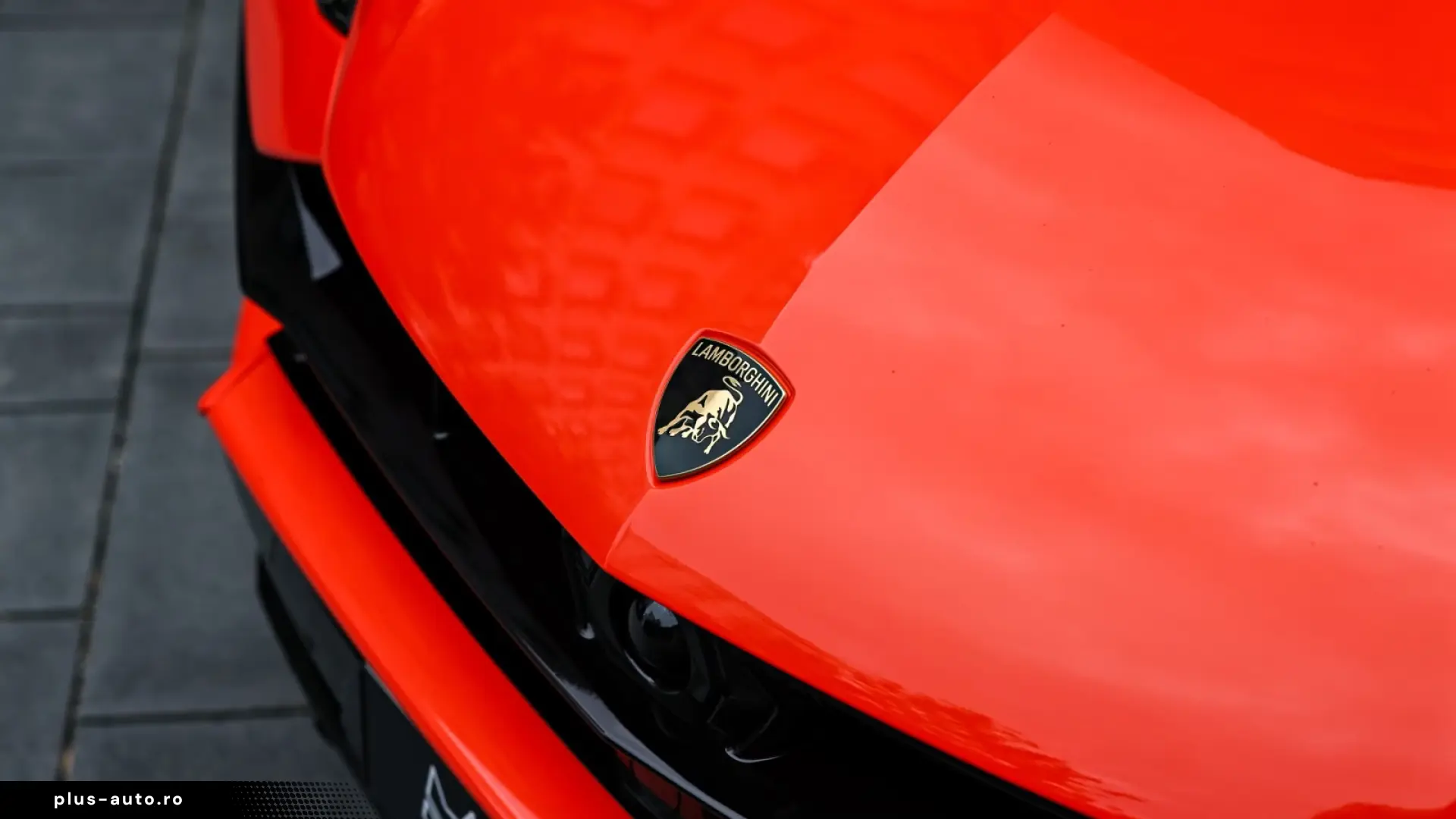 Lamborghini Urus 4.0 V8 SE   Panorama   Carbon