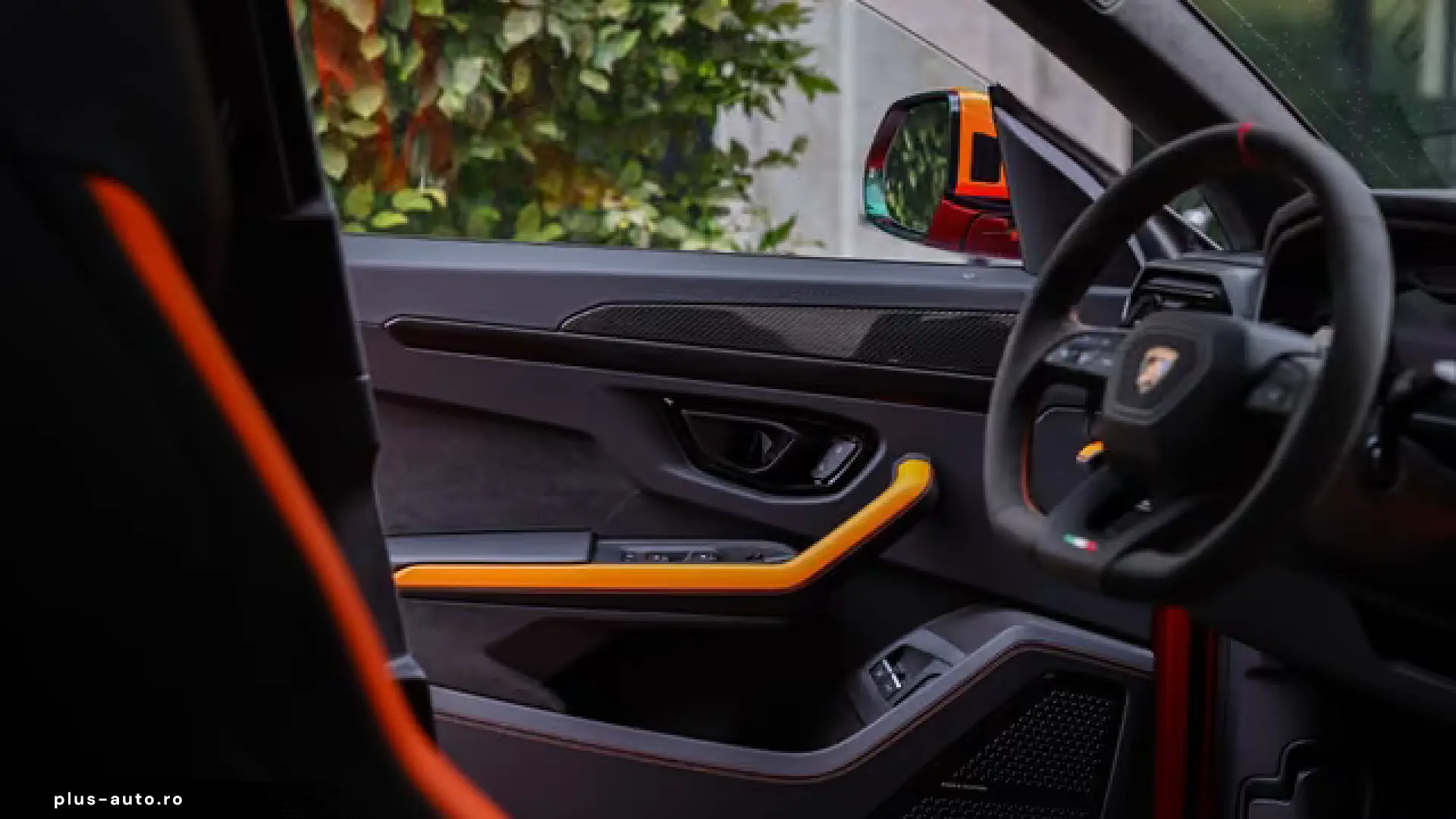 Lamborghini Urus 4.0 V8 SE   Panorama   Carbon