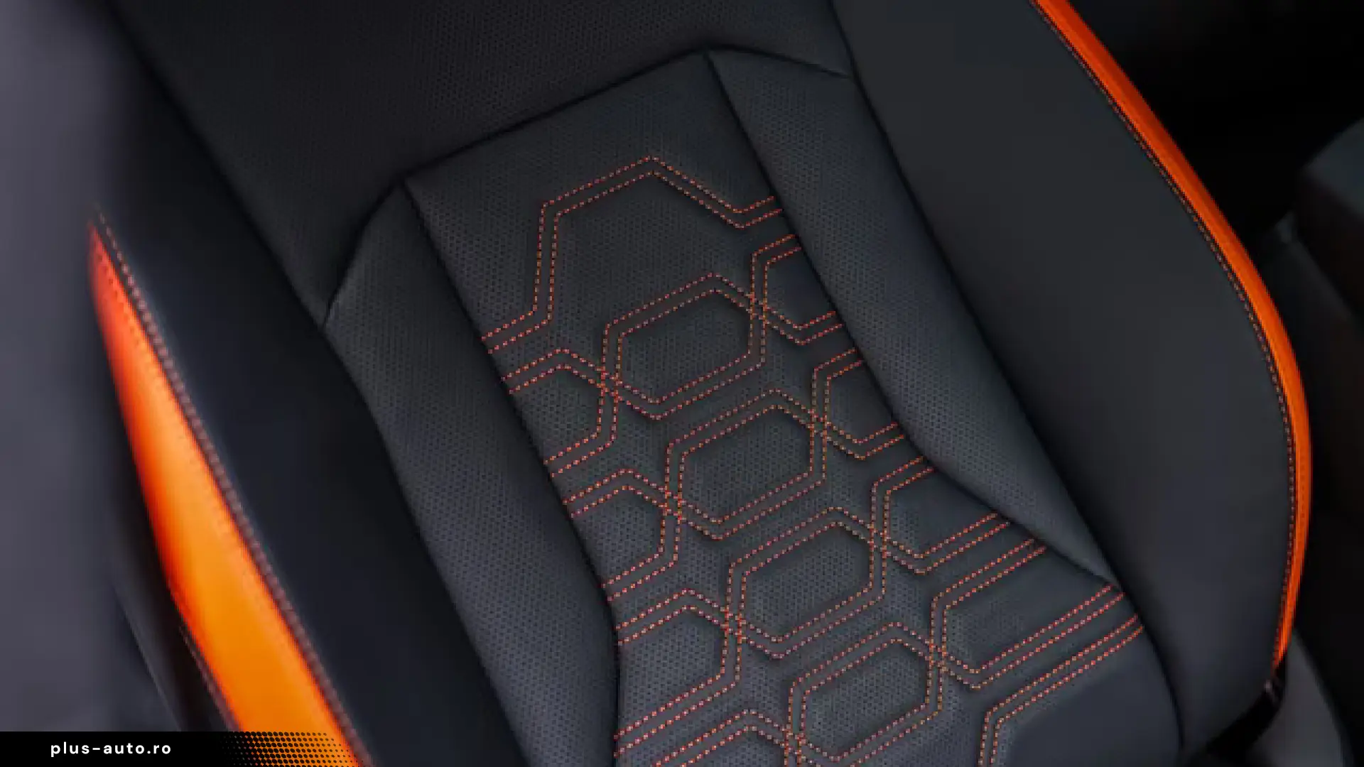 Lamborghini Urus 4.0 V8 SE   Panorama   Carbon