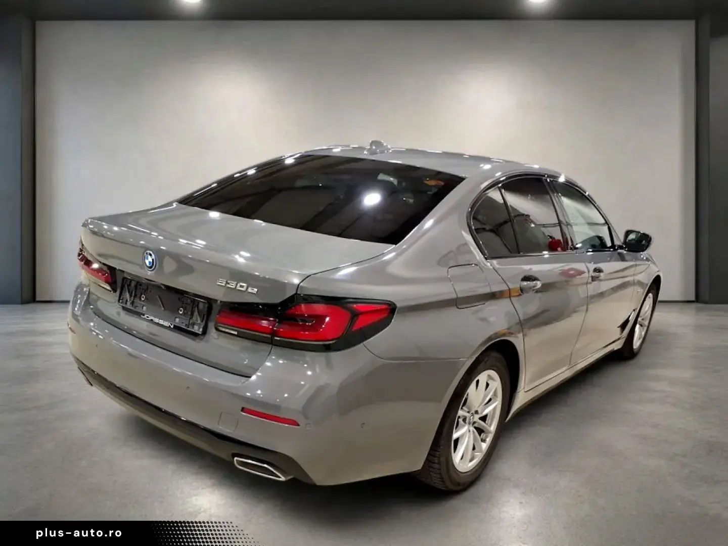 BMW 5 Series 530e Sedan Individual