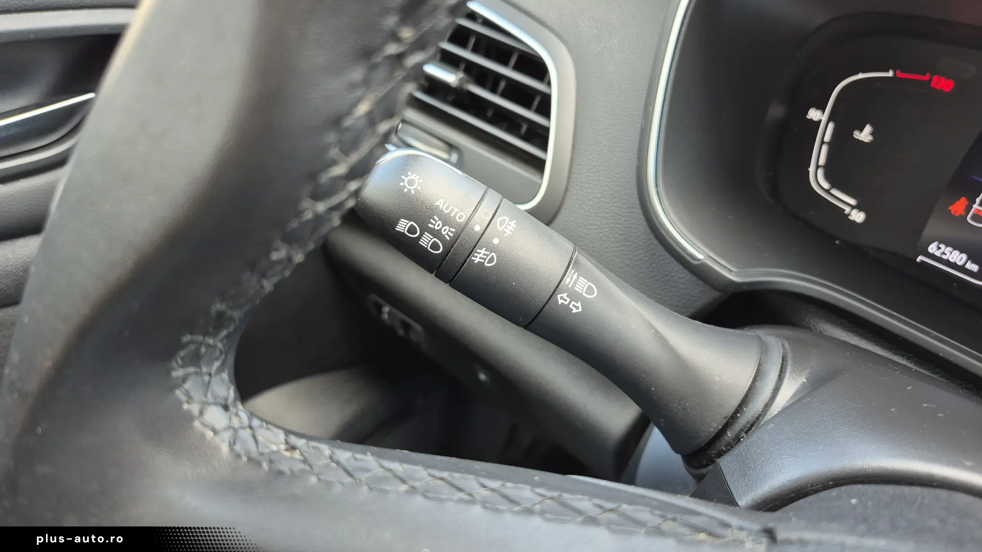 Renault Megane TCe 140 EDC GPF Equilibre