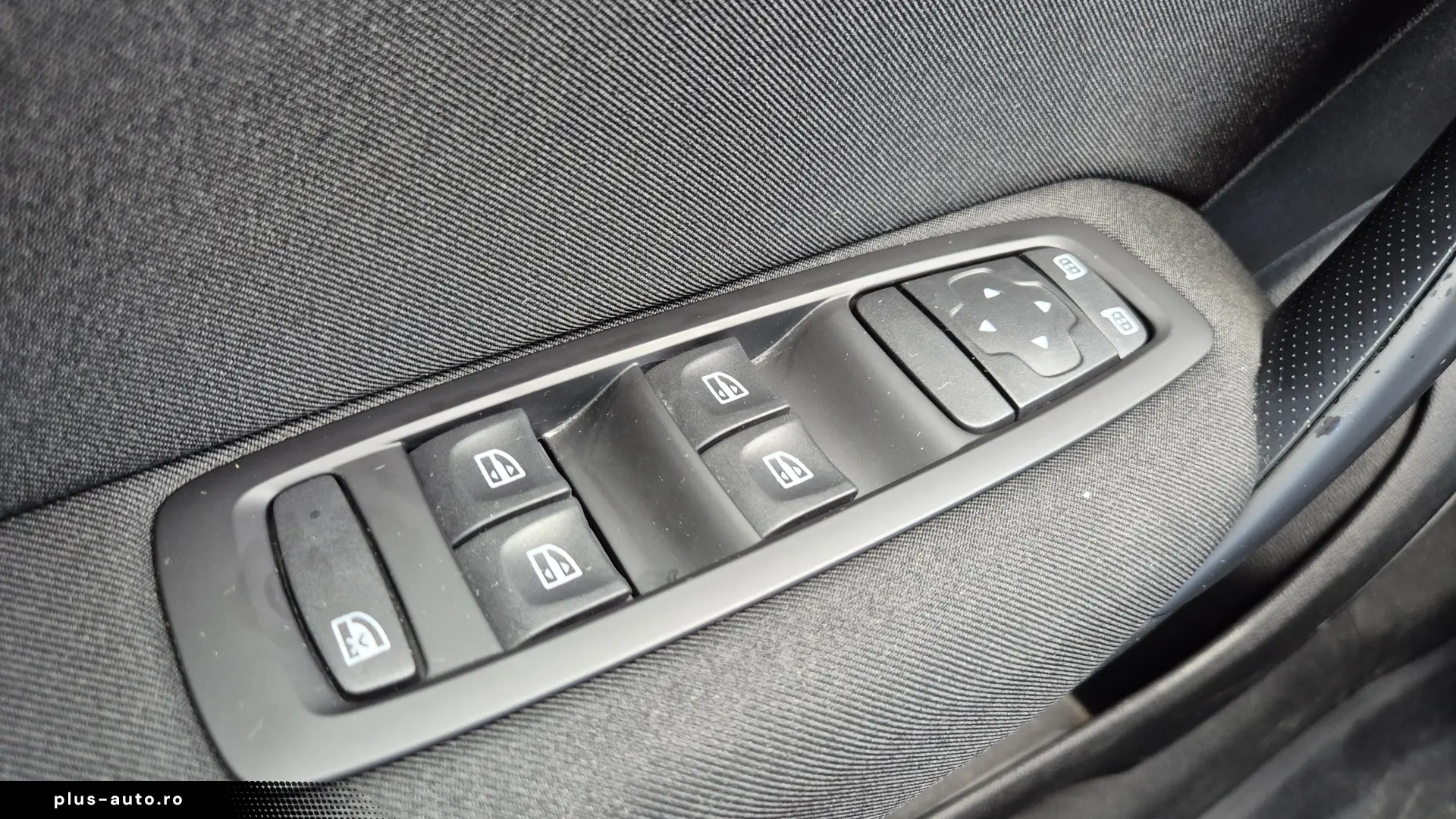 Renault Megane TCe 140 EDC GPF Equilibre