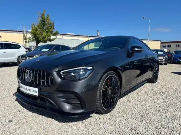 Mercedes-Benz E 220 d Coupé AMG Night Edition