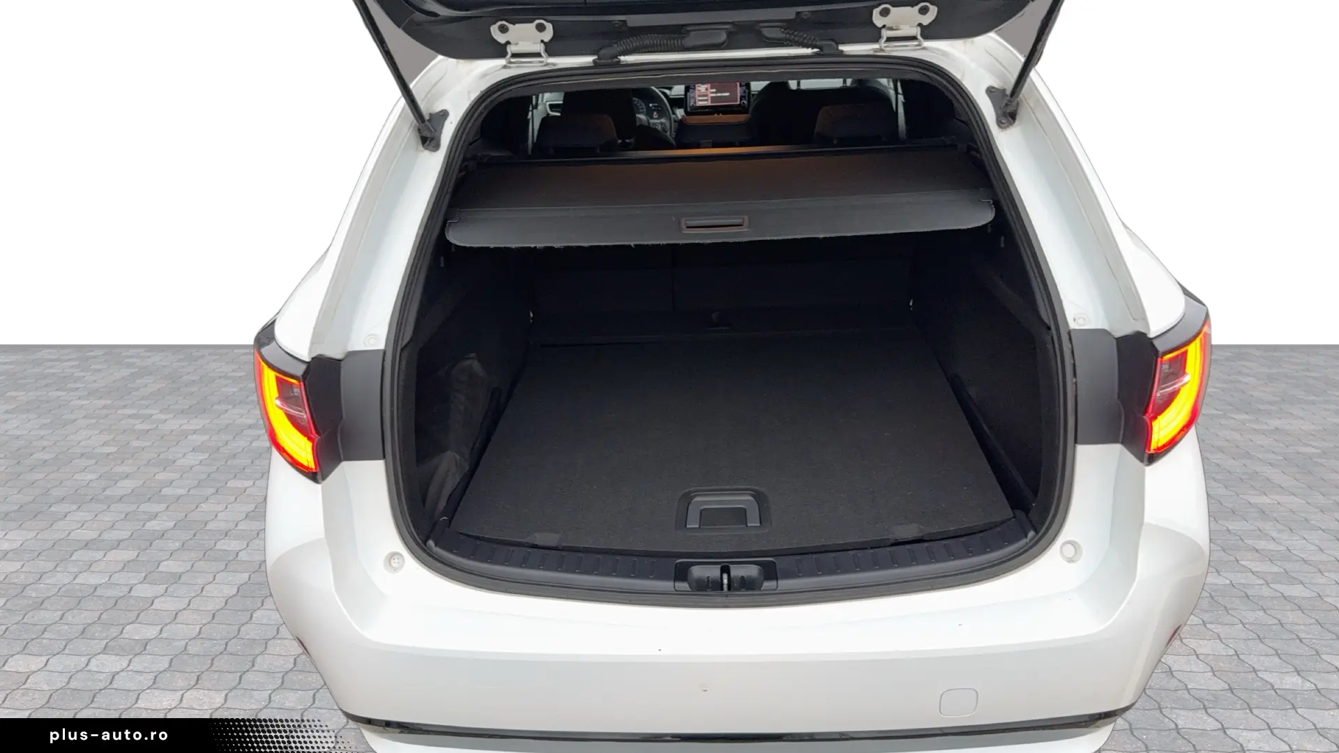 Toyota Corolla 1 8 Hybrid Active