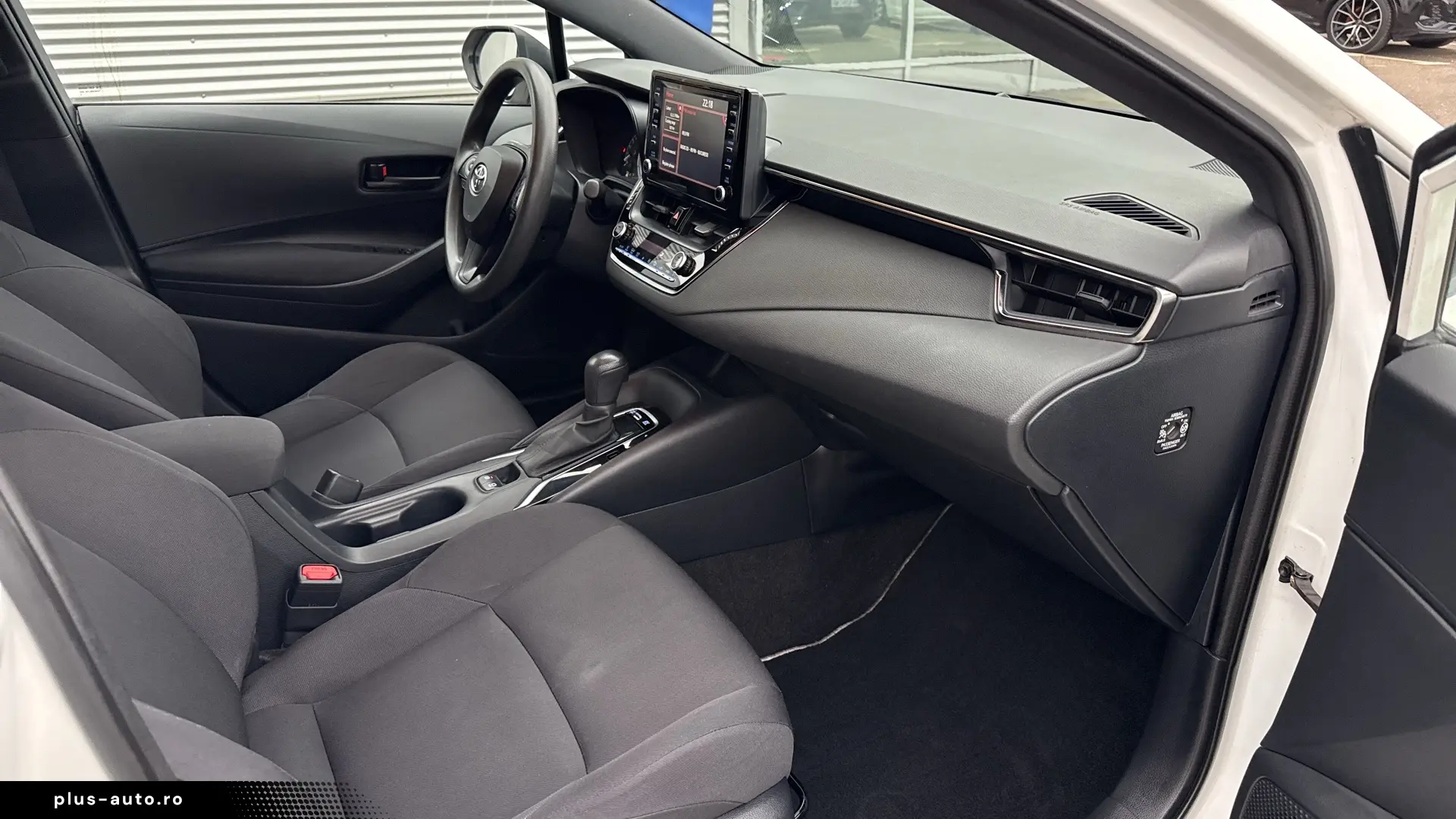 Toyota Corolla 1 8 Hybrid Active