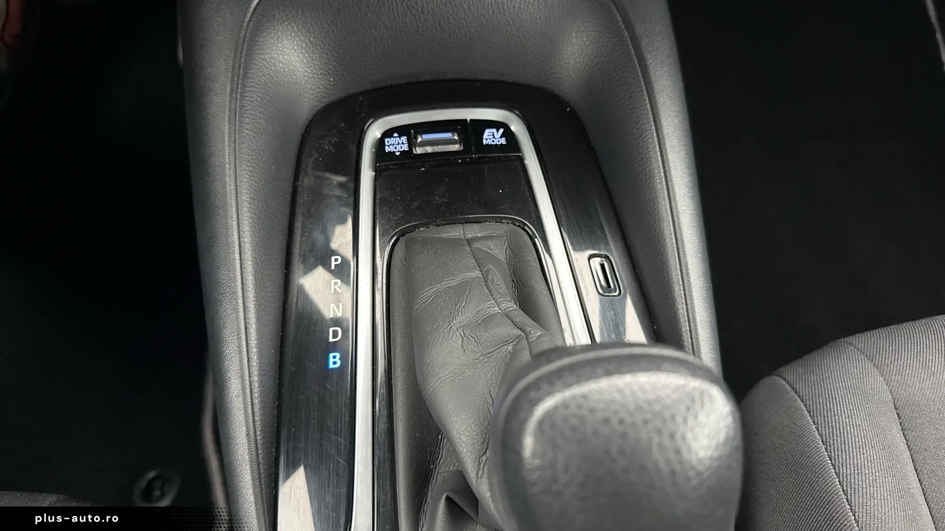Toyota Corolla 1 8 Hybrid Active