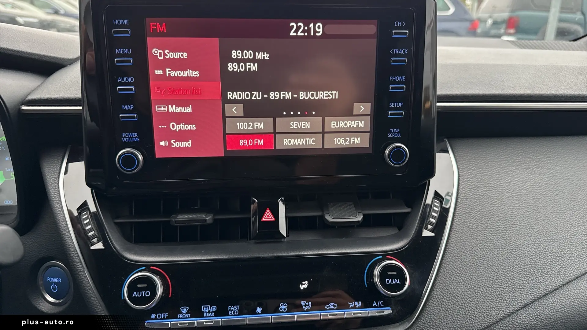 Toyota Corolla 1 8 Hybrid Active