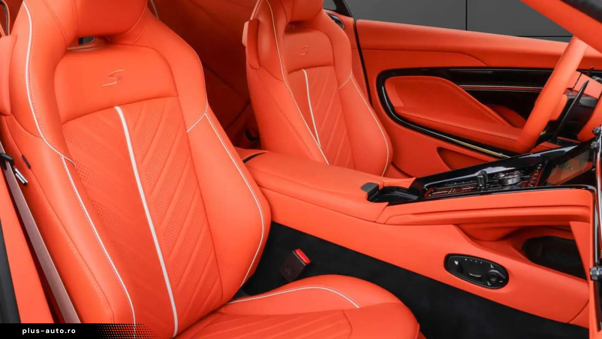 Aston Martin DB12 S Coupé TITANIUM EXHAUST • CARBON CERAMIC