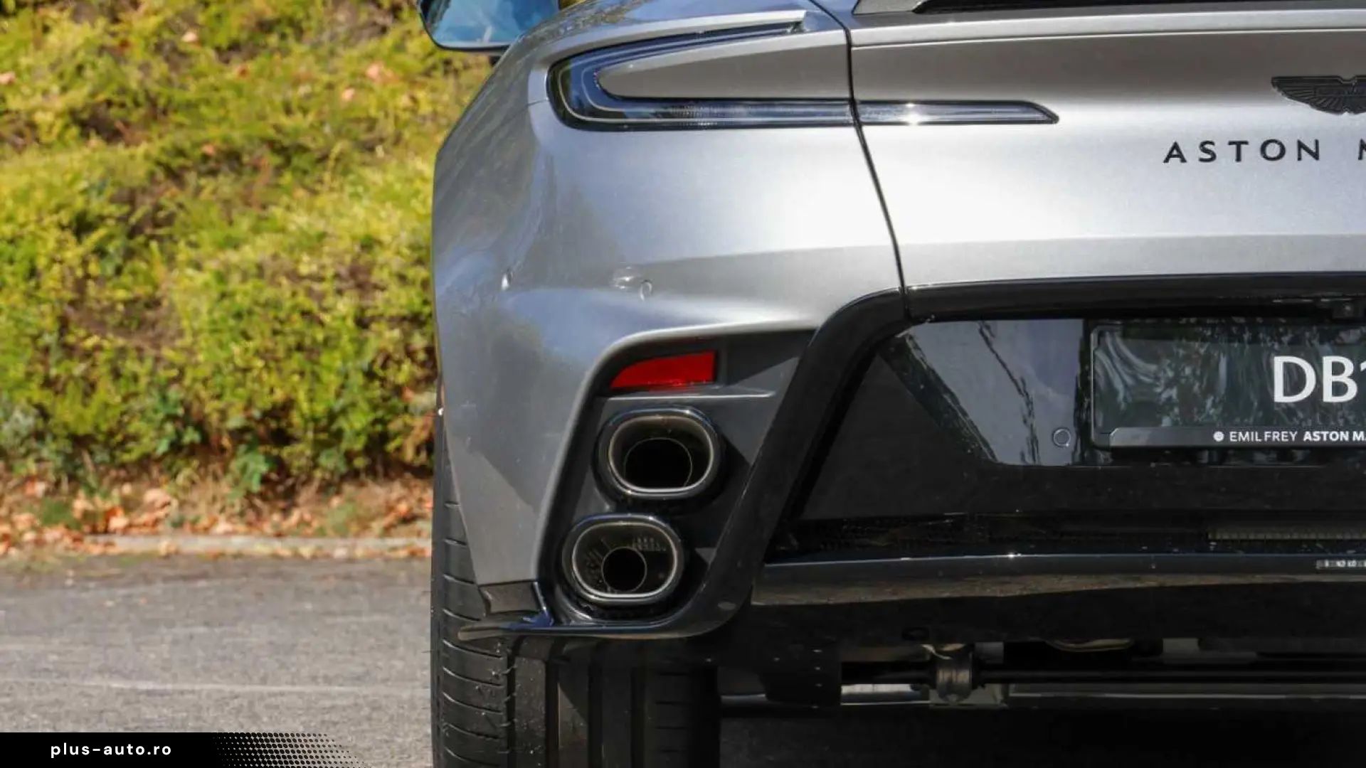 Aston Martin DB12 S Coupé TITANIUM EXHAUST • CARBON CERAMIC