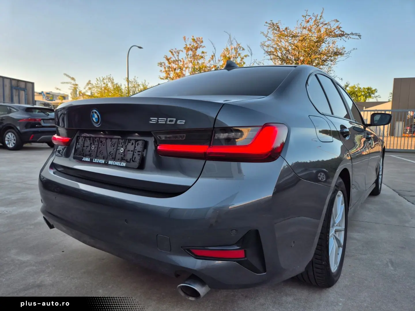 BMW 320eA    SPORT LINE    PHEV HYBRID    2022