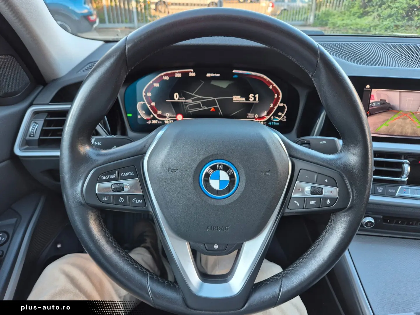 BMW 320eA    SPORT LINE    PHEV HYBRID    2022