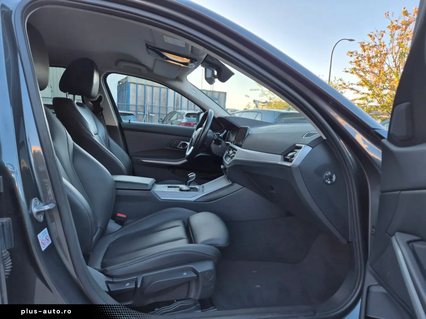BMW 320eA    SPORT LINE    PHEV HYBRID    2022