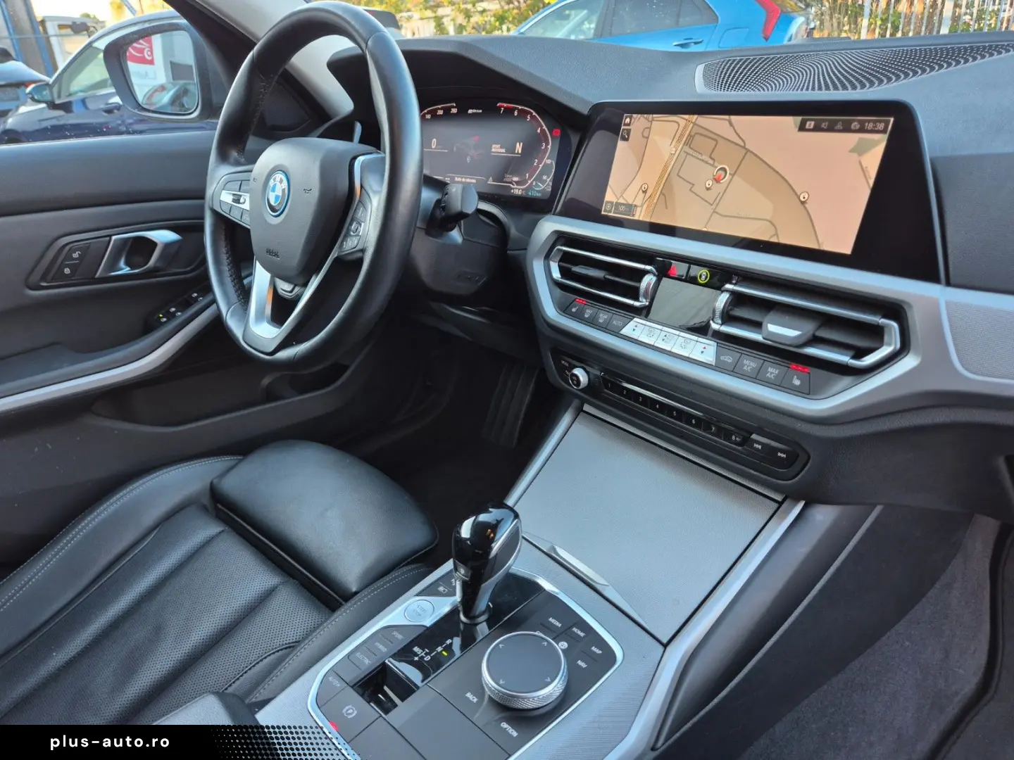 BMW 320eA    SPORT LINE    PHEV HYBRID    2022