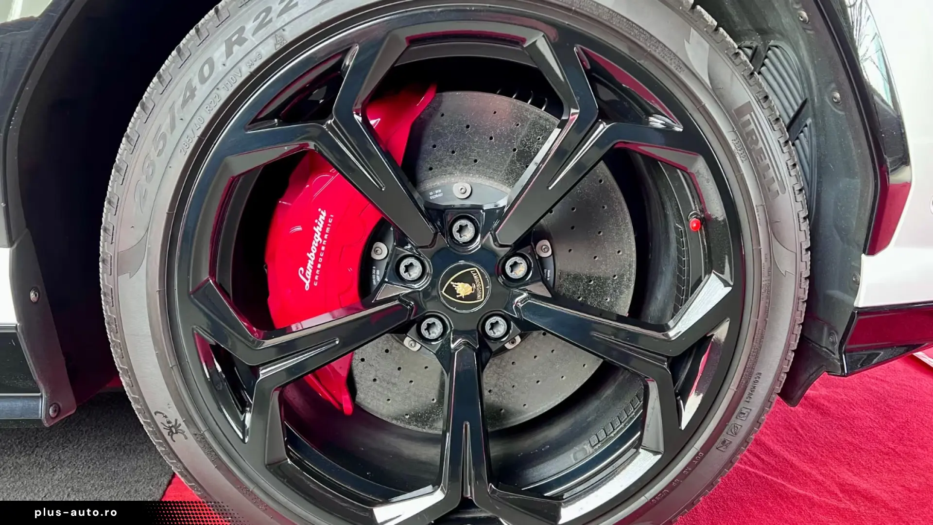 Lamborghini Urus B&O • CARBON CERAMIC • PANO etc