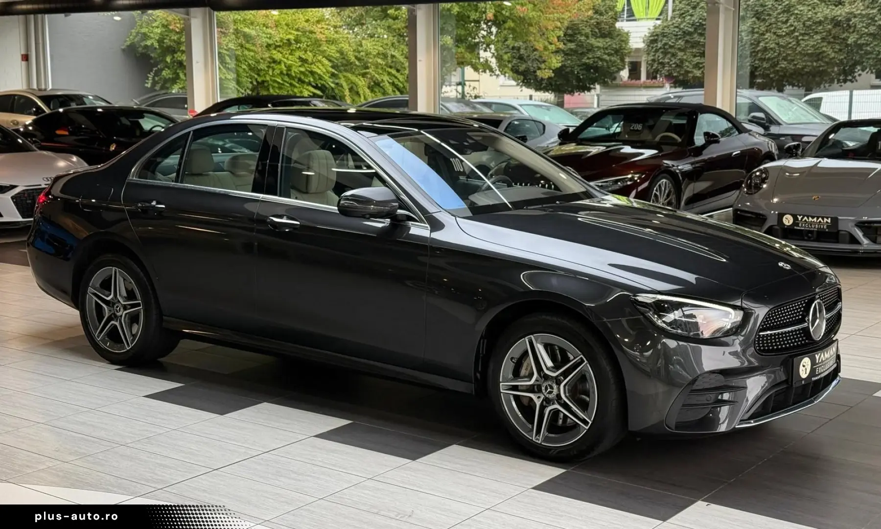 MERCEDES-BENZ E 300 de 4Matic AMG Pano Head-Up Massage 360