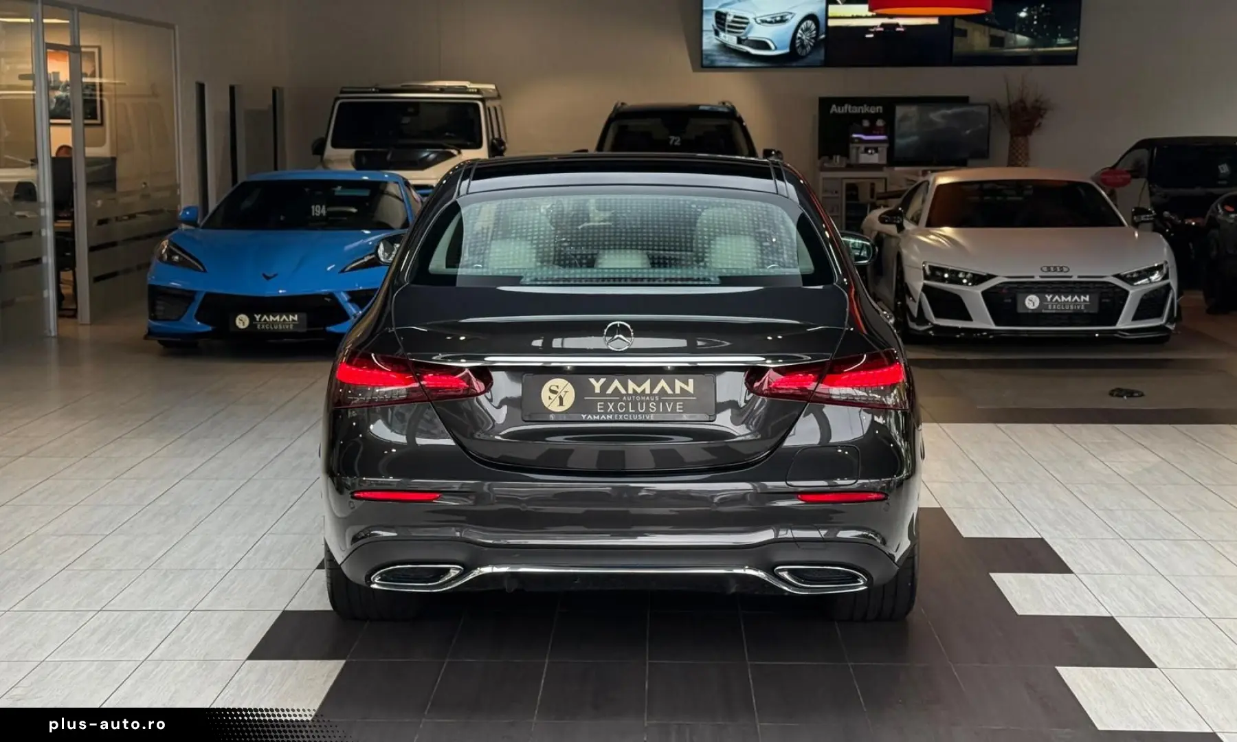MERCEDES-BENZ E 300 de 4Matic AMG Pano Head-Up Massage 360