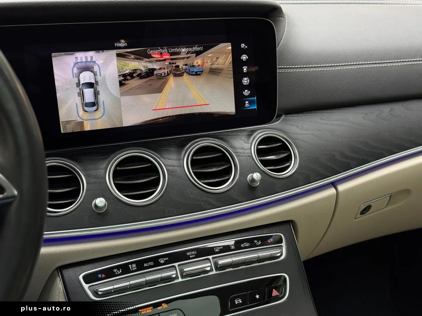 MERCEDES-BENZ E 300 de 4Matic AMG Pano Head-Up Massage 360