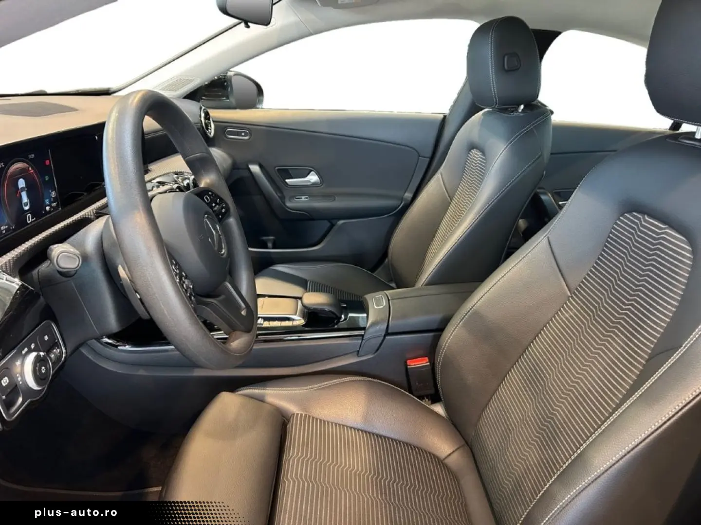 MERCEDES-BENZ CLA 250 e Coupe MBUX Cam Navi AUT PTS SHZ
