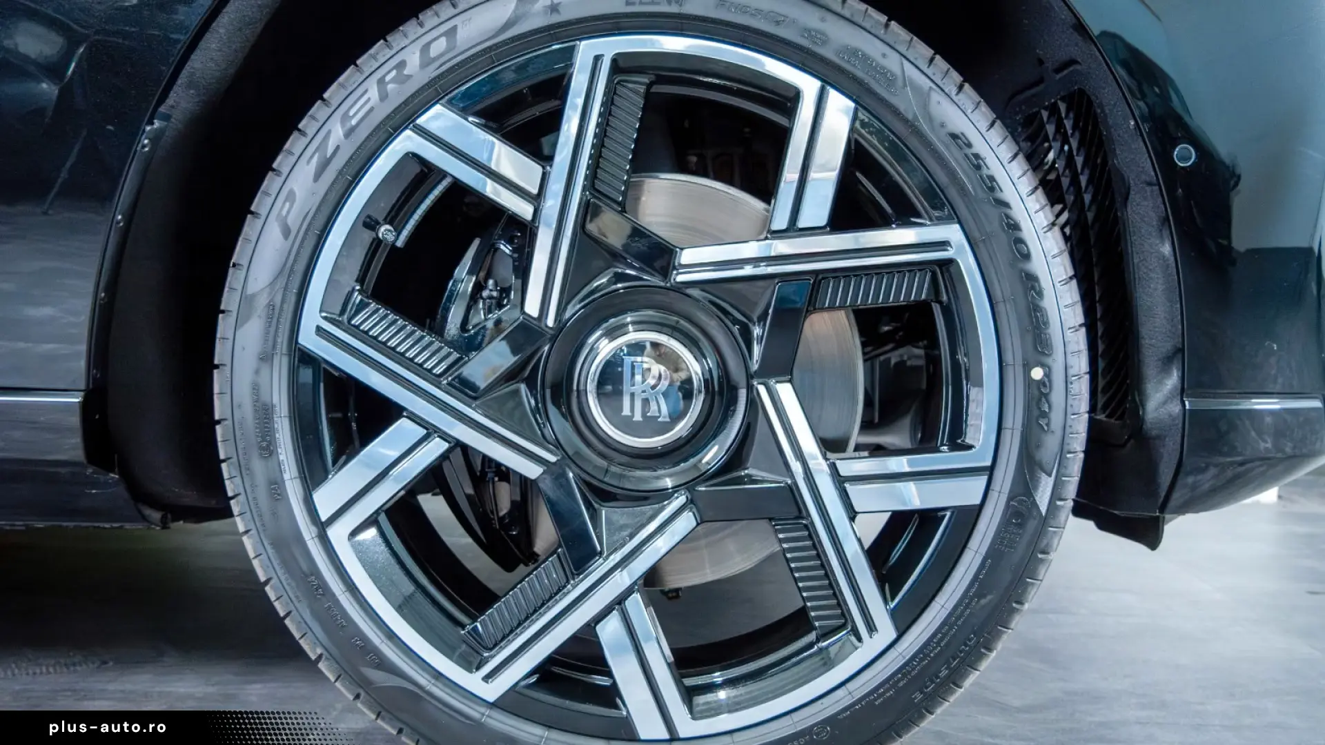 ROLLS-ROYCE Cullinan 2026 — imagine 16