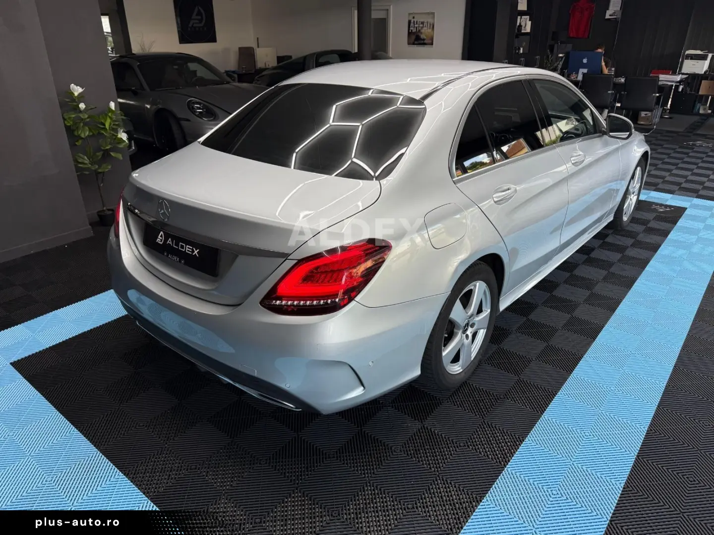 MERCEDES-BENZ C 220d 4MATIC AMG BURMESTER COMAND LED DIST