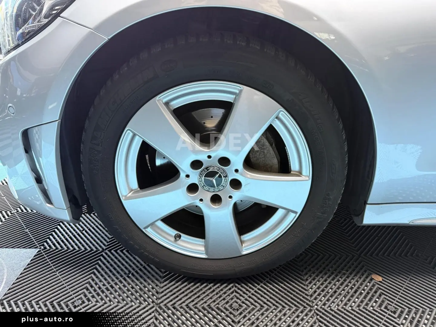MERCEDES-BENZ C 220d 4MATIC AMG BURMESTER COMAND LED DIST