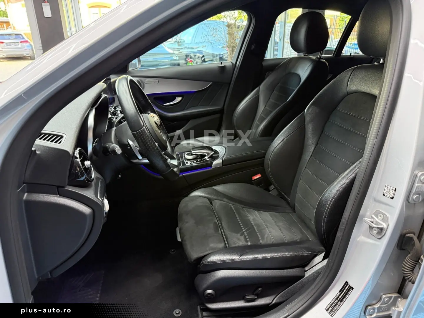 MERCEDES-BENZ C 220d 4MATIC AMG BURMESTER COMAND LED DIST