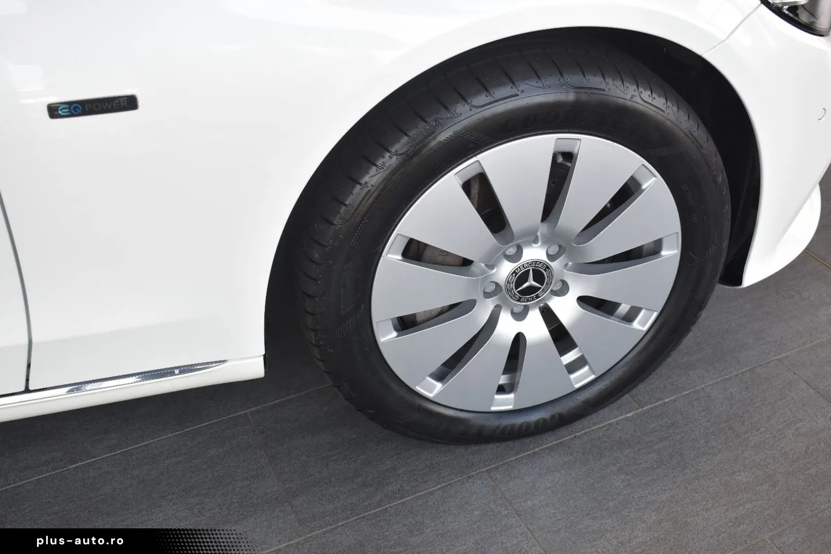 MERCEDES-BENZ C 300de Limousine Avantgarde 9G-tronic LED