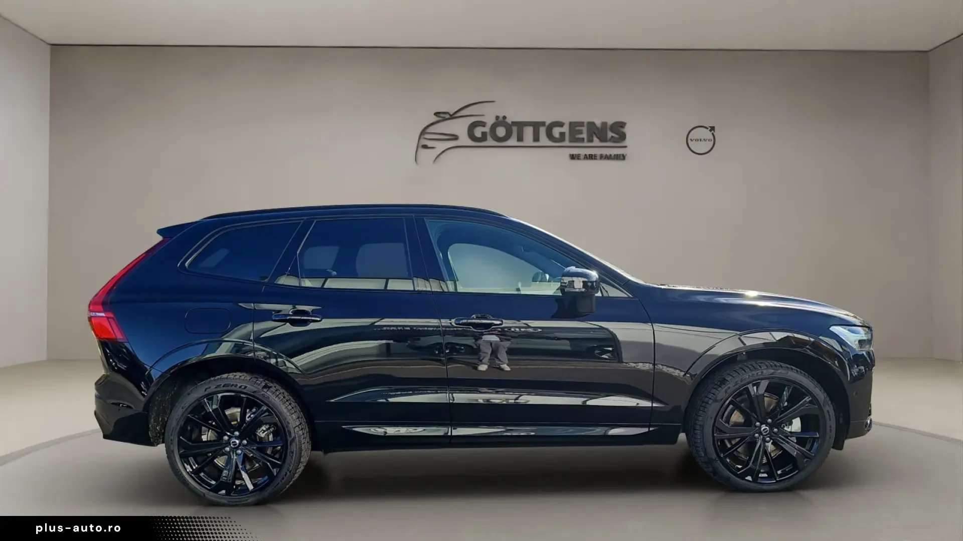 Volvo XC60 T8 AWD Plus Black Edition HARMAN KARDON