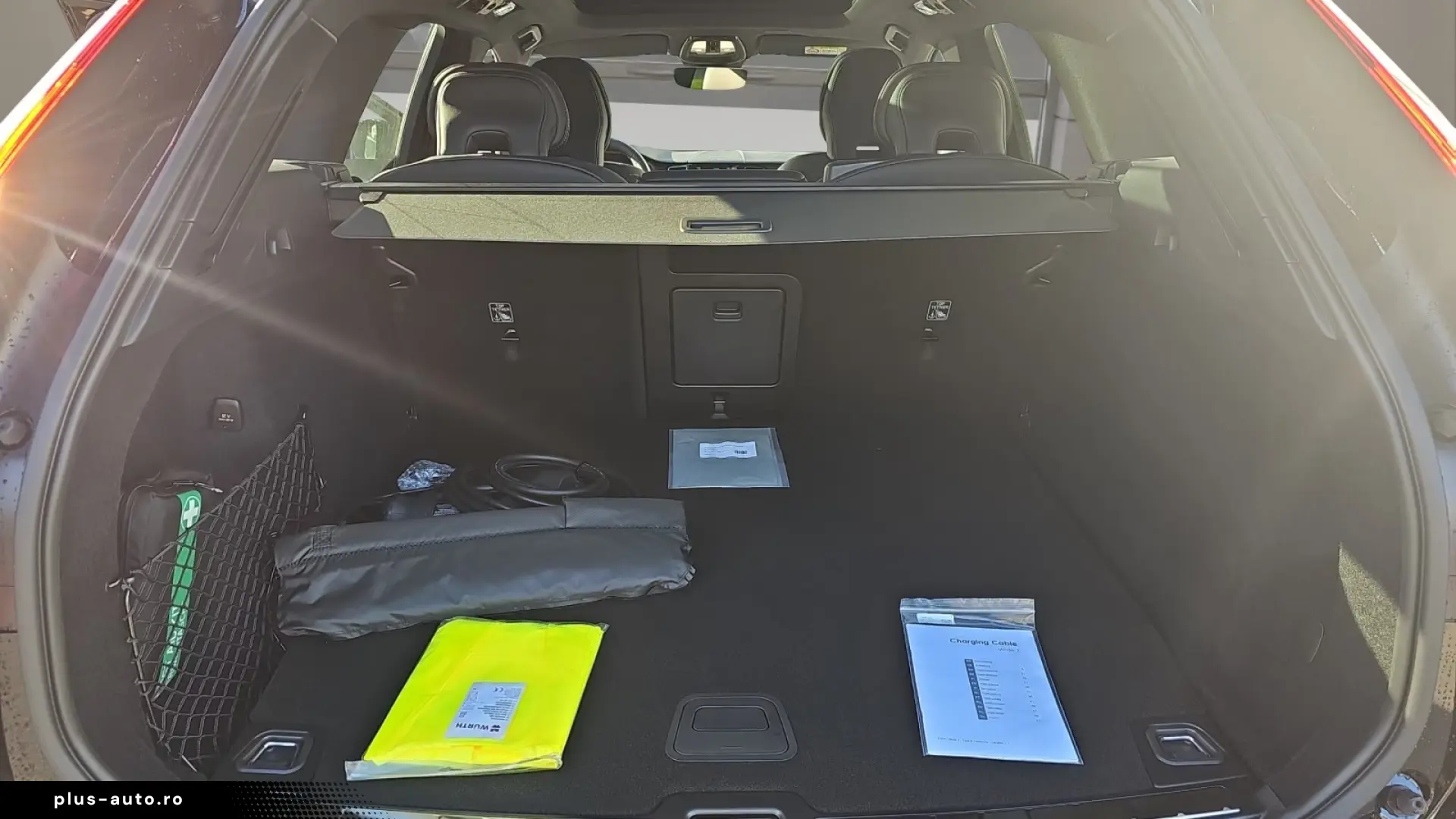 Volvo XC60 T8 AWD Plus Black Edition HARMAN KARDON