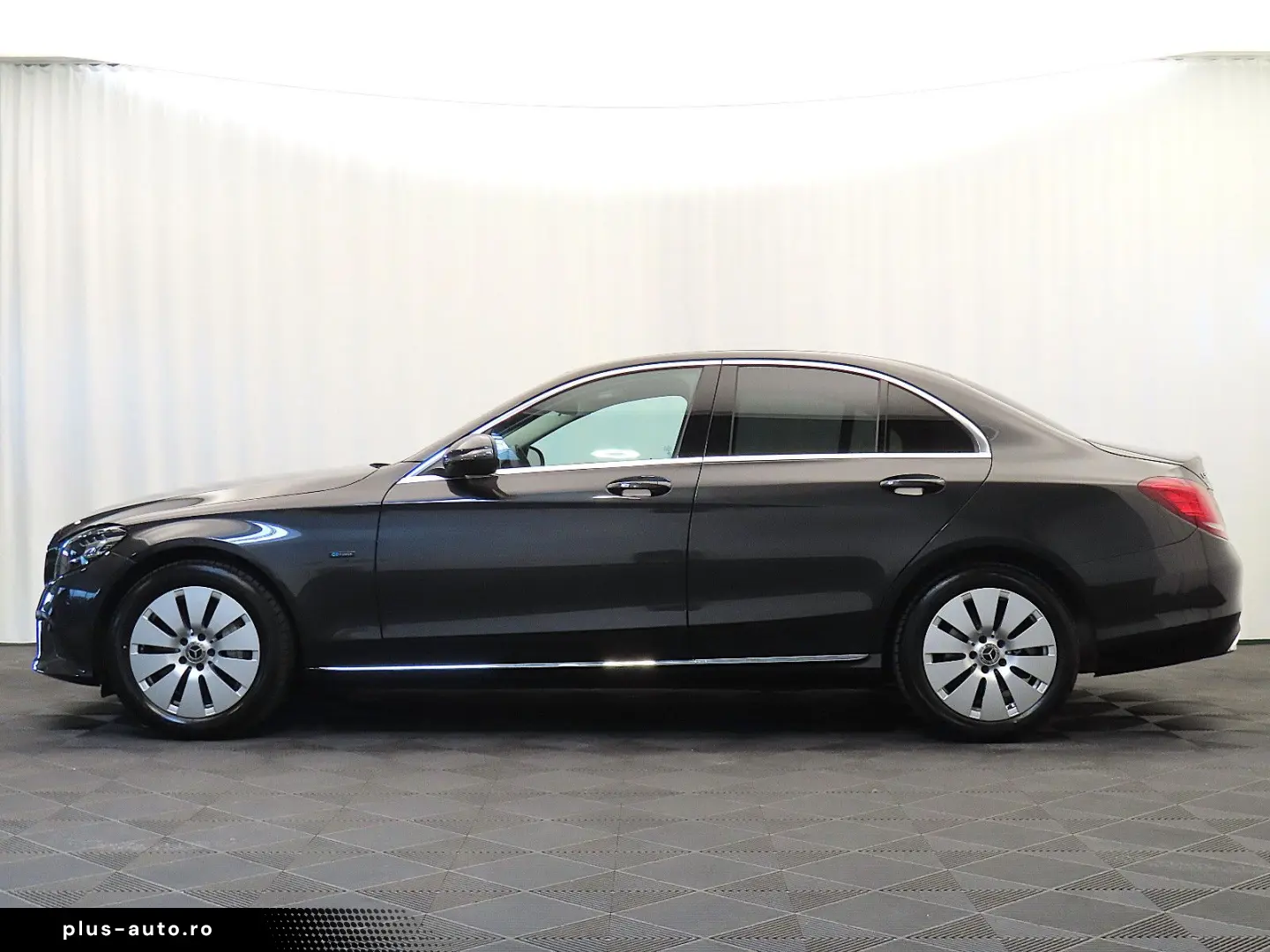 MERCEDES-BENZ C 300 DE Limousine Avantgarde  AHK   LED