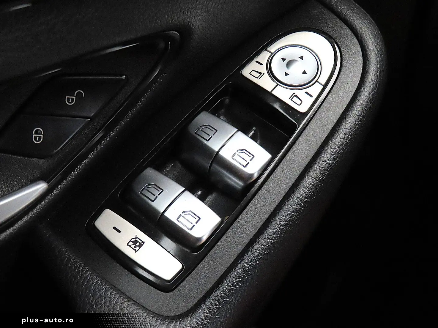 MERCEDES-BENZ C 300 DE Limousine Avantgarde  AHK   LED