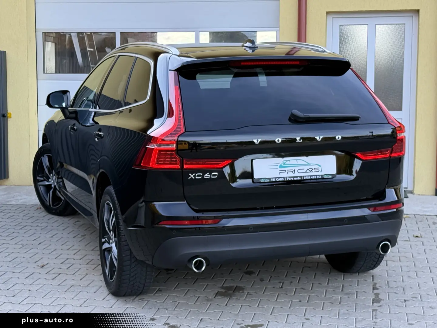 VOLVO XC 60 B4 - 2.0d   197cp   Aut.   4WD 4x4