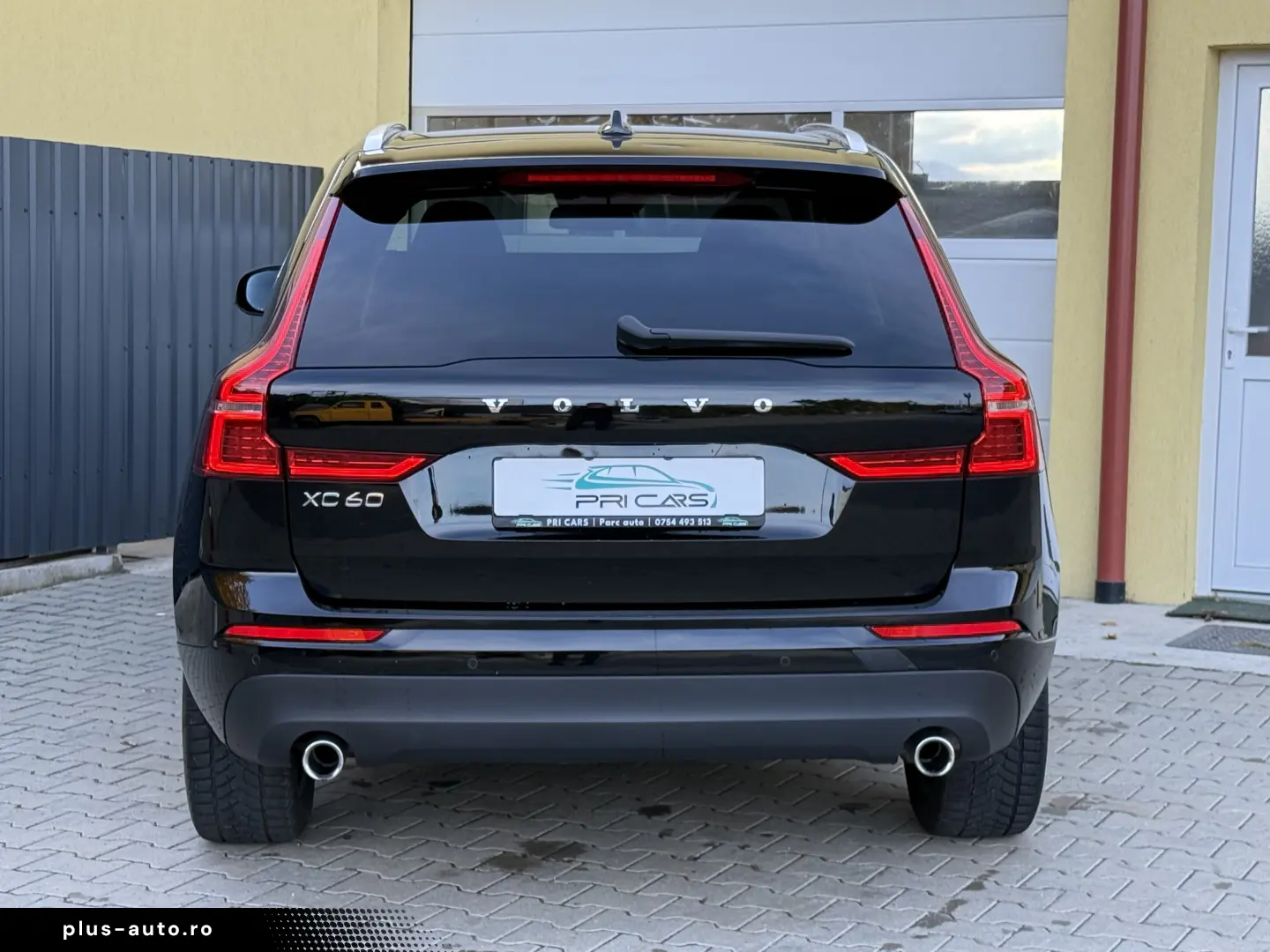 VOLVO XC 60 B4 - 2.0d   197cp   Aut.   4WD 4x4