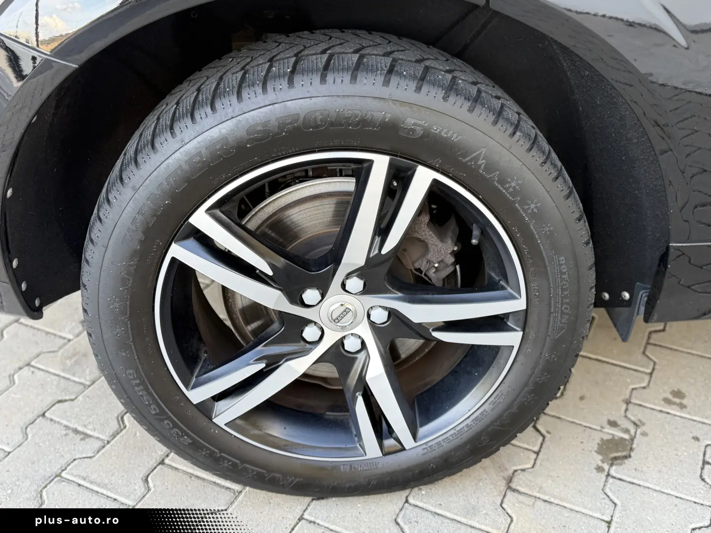 VOLVO XC 60 B4 - 2.0d   197cp   Aut.   4WD 4x4