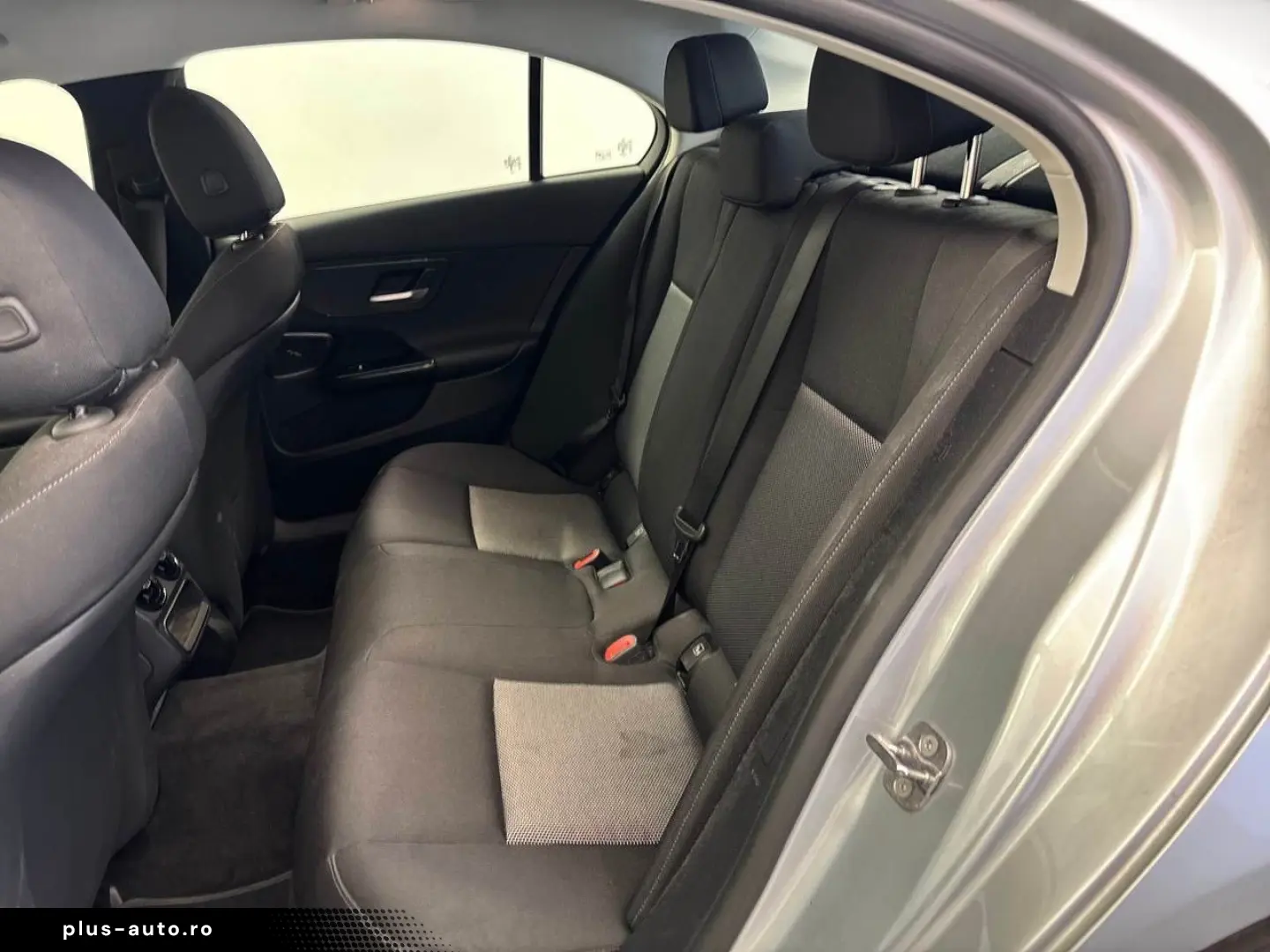 MERCEDES-BENZ C 200 D Limousine