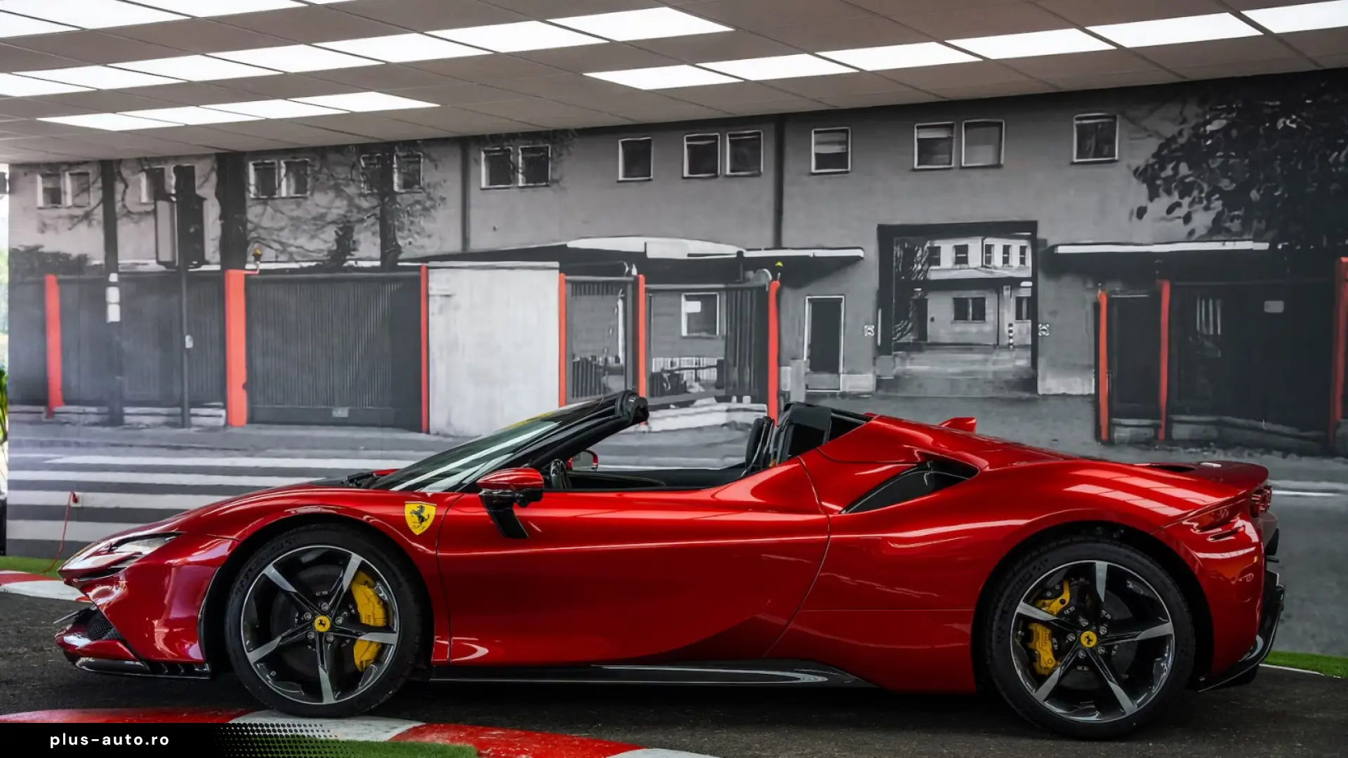 Ferrari SF90 Spider  CARBON FIBER EXTERIOR