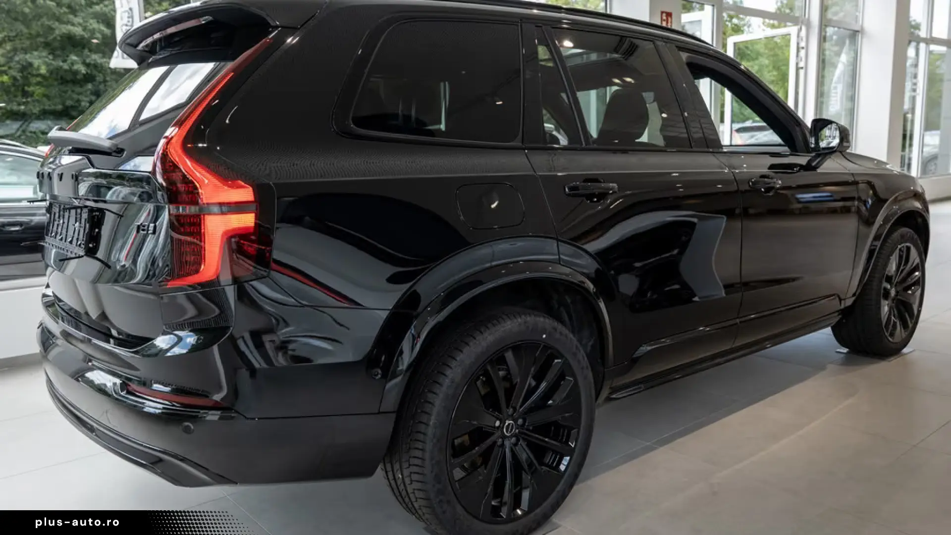 Volvo XC90 T8 Recharge AWD Ultra Black Edition