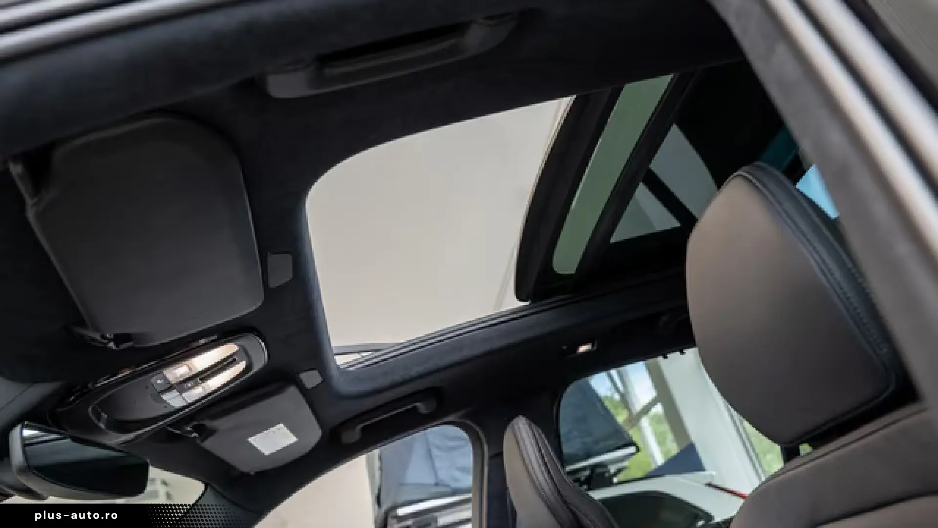 Volvo XC90 T8 Recharge AWD Ultra Black Edition