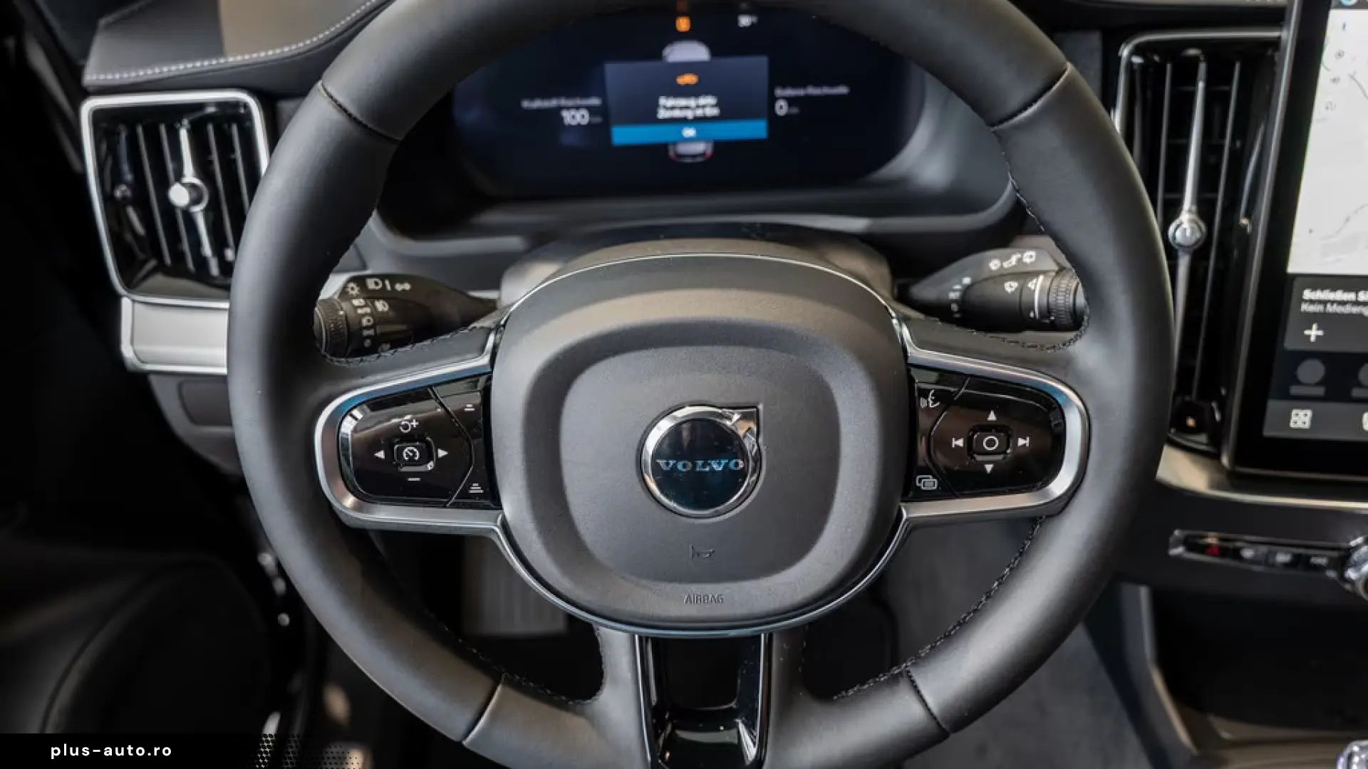 Volvo XC90 T8 Recharge AWD Ultra Black Edition